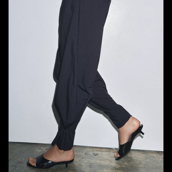 Pinstripe balloon pants - Picture 4 of 7